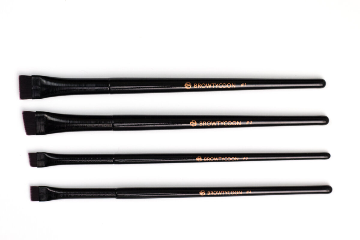 BrowTycoon® Precision Brushes – Erhältlich in 4 Varianten